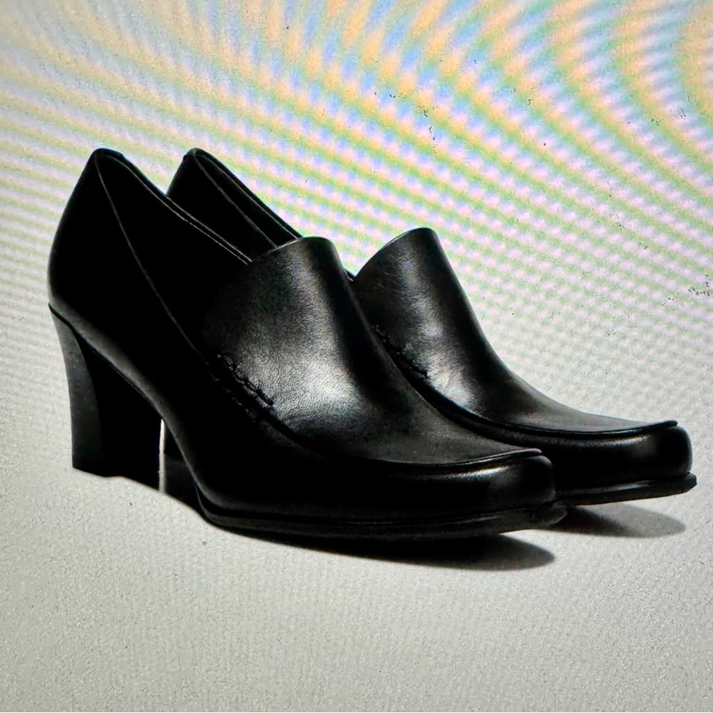 NWT Franco Sarto Black Leather Pumps size 7.5W